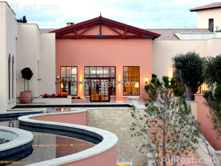 Aphrodite Hills Resort 7